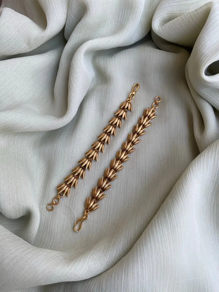 Simple Flower side Earchain